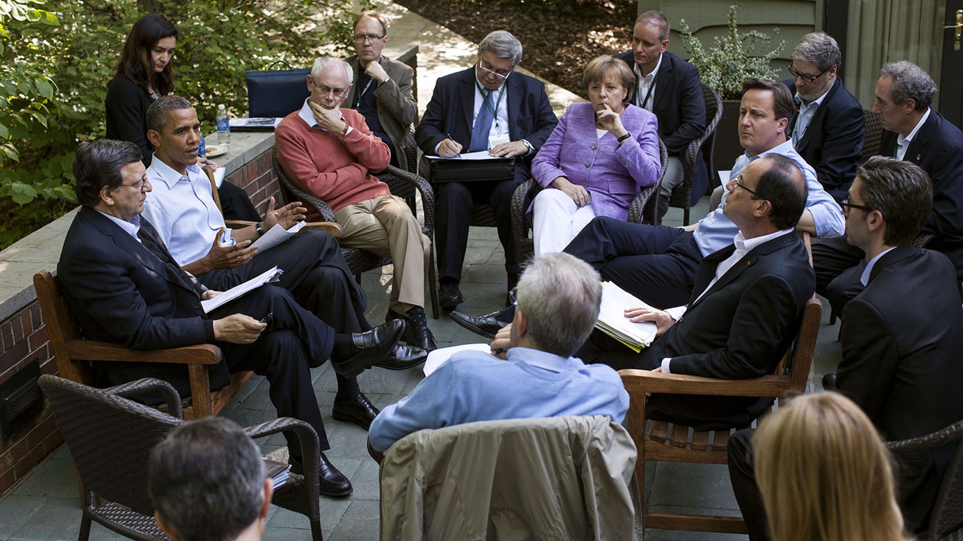 President Obama meets with foreign leaders